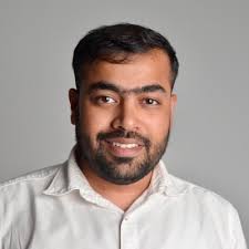 How to Give Constructive Feedback to a Film Director