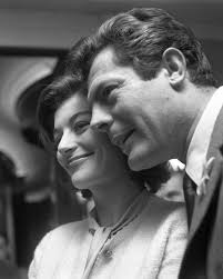 Nicole françoise florence dreyfus (born 27 april 1932), known professionally as anouk aimée (french pronunciation: Marcello Mastroianni Und Anouk Aimee Bild Kaufen Verkaufen