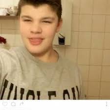 Dennis Dankert's Instagram, Twitter & Facebook