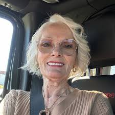 Getting a dog soon, can anyone recommend the best vets for the area? Thank  you all!