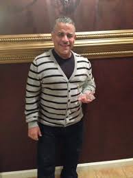 Luis René Robles recibe premio del New England Salsa Awards