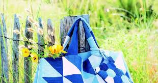 Voici notre tuto sac cabas surdimensionné. Coudre Un Cabas En Jean A Motifs Triangles Et Sa Pochette Marie Claire