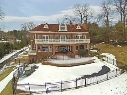 Sean Hannity S House Celebrity Homes Celebrity Houses Celebhomes Net Celebrity Houses Long Island House New York Homes