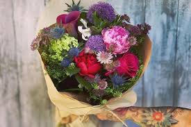 In tutta italia si possono spedire fiori speciali a chi amiamo, a chi in questo momento sta attraversando un momento difficile, o a chi ha scoperto di molti fioristi garantiscono la conferma avvenuta dei fiori che tu desideri spedire. Piante A Domicilio A Milano 10 Fioristi Che Vi Consegnano A Casa Un Po Di Verde Conosco Un Posto