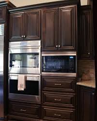 Brown Kitchen Cabinets Pacifica Door Style Kitchen Cabinet Kings Traditional Kitchen Cabine Kitchen Cabinet Styles Kitchen Traditional Kitchen Cabinets