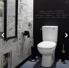 Deco Wc Tendance Papier Peint Effet Journaux Peinture Tableau Noir Deco Toilettes Decoration Toilettes Et Deco Wc