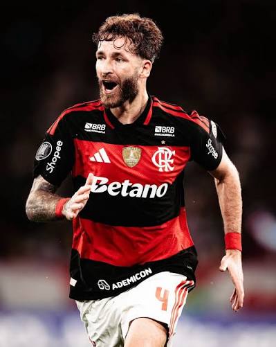 Besiktas faz contato com Flamengo e mostra interesse na contrata&ccedil;&atilde;o do zagueiro L&eacute;o Pereira. 📰| @cahemota (ge) 📸| @lucasalmeidal17