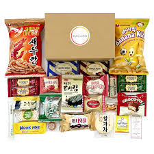 In fact, i spent a whole day with it to really embrace the experience at it was so much fun! Buy Dagaon Favorite Korean Snack Box 24 Count Appetizing Gift And Care Package For Any Occasions And Everyone Variety Of Korean Treats Including Top Picked Chips Biscuits Cookies Pies Candies Online