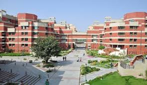Main academic and lecture hall complex at BSAMCH Delhi
