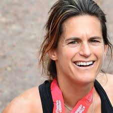 Amélie mauresmo is a 41 year old french tennis player. Video Trop Craquant Amelie Mauresmo Termine Le Marathon De Londres Avec Son Fils De 3 Ans Femme Actuelle Le Mag
