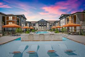Available in 1, 2 and 3 bedroom layouts, the contemporary apartments at lenox grand crossing deliver a decidedly upscale living experience in katy, tx. Regalia Bella Terra Apartments In Katy Texas For Rent