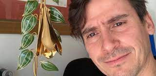 El actor álvaro espinoza conversó en una nueva mañana sobre el éxito de la teleserie de canal 13 pacto de sangre y cómo ha generado impacto entre los televidentes. Te4uveboj9s 4m