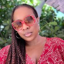 Dana Ratliff's Instagram, Twitter & Facebook