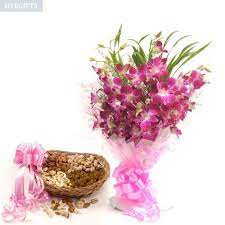 Buy Perfect Elegance Online Same Day Delivery In 2020 Flower Delivery Purple Orchid Bouquet Valentines Flowers
