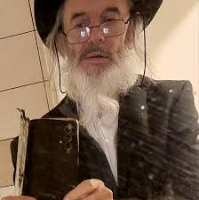 I am interested in the concept of Dream-work, and "content", latent and  manifest. This is a question for Freudians ( myself has a lacanian  tendency, Jungians; this is not for you). How