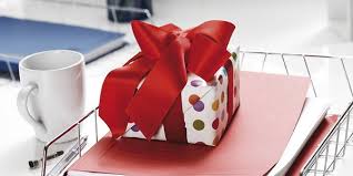 Kleiner Knigge Welche Kollegen Geschenke Sind Angemessen Express De