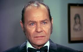 μικρή και μεγάλη οθόνη - Λάμπρος Κωνσταντάρας (Αθήνα, 13 Μαρτίου 1913 - Αθήνα, 28 Ιουνίου 1985) ήταν δημοφιλής Έλληνας ηθοποιός του θεάτρου και του κινηματογράφου με καταγωγή από την Κωνσταντινούπολη. Ήταν αδελφός