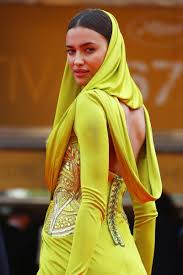 She is a model and actress known for her appearances in the sports illustrated swimsuit issue between 2007 and 2014. Irina Shejk Irina Shayk Biografiya Foto Kino Mail Ru