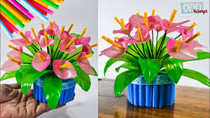 Selain membuat bunga dari sedotan, kamu kemudian buat bentuk segitiga dari sedotan tersebut. Cara Membuat Bunga Sedotan Plastik Lily Mini Diy Straw Flowesr 2019 Youtube