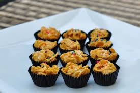 Ianya bukan sahaja enak, malah cukup nostalgis. Resepi Biskut Cornflakes Madu