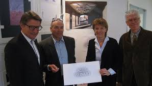 Von Links Nht Geschaftsfuhrer Hannes Gschwentner Kurator Johannes Widauer Burgermeisterin Christine Oppitz Plorer Und Nht Geschaft Innsbruck Kunst Sudtiroler