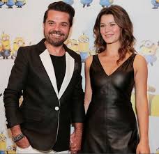 Kenan doğulu is a turkish pop musician. Beren Saat Ve Kenan Dogulu Bosanmiyoruz Mesajini Bakin Nasil Verdi Internet Haber