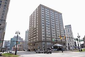 Televisions come with premium satellite channels and pay movies. Downtown Detroit Holiday Inn Express Morphing Into Boutique Hotel Mlive Com