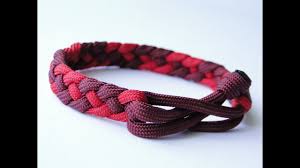 Learn how to make a diy 4 strand paracord braid and from here, create more cool paracord projects using the technique. How To Make A French Sinnet Mad Max Style Closure 4 Strand Flat Braid Paracord Survival Bracelet Youtube
