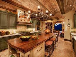 A tuscan kitchen showcases the beautiful features of an italian design with rich cabinetry, warm colors and plenty of natural stone materials. Tuscan Kitchen Design Pictures Ideas Tips From Hgtv Hgtv