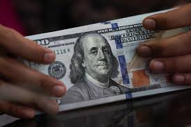 Dólar à vista [chevron_left]brby[chevron_right] sobe 0,15%, a r$5,3993 na  venda, nos primeiros negócios do dia | Reuters