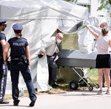 Drei kinder tot in haus in east los angeles aufgefunden 04:30 „ich bin schuldig: Nprl2cxy8 Ycdm