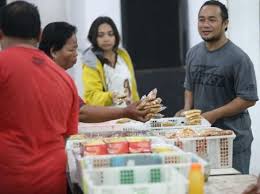 Kebakaran di pasar kembang yang. Uniknya Pasar Kembang Pusat Jual Beli Jajanan Di Surabaya