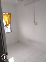 Kami mementingkan produktiviti yang maksimum, oleh itu pekerja kami yang mahir serta keadaan lori yang sentiasa dijaga adalah sangat efisien dan akan memberikan hasil yang terbaik. Bilik Sewa Damansara Damai Sungai Buloh Roomz Asia