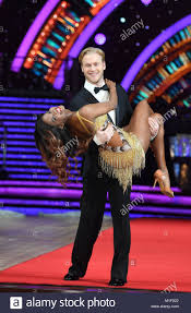 We will all be quarantining because i think for most productions and most shows safety. Oti Mabuse Tanzen Partner Von Strictly Come Dancing Finalist Danny Mac Kommt Am Broadcasting House London Vor Diesem Wochenende Finale Der Beliebten Samstagabend Tv Show Der Bbc Stockfotografie Alamy
