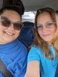 In what universe did I ever think I'd meet @lisawhelchel???? Thank you  @farmhousefresh for inviting @amyjainlowe and me to a beautiful event  honoring the unsung heroes living among us!