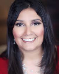 Rosa Cavazos's Instagram, Twitter & Facebook