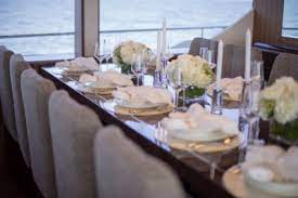 Rent a boat with or without a captain and see what fort lauderdale is all about! Yacht Flowers S Pick Designer S Choice In Fort Lauderdale Fl Yacht Flowers