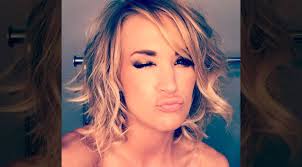 Official carrie underwood instagram @carrieunderwood linktr.ee/carrieunderwood. Carrie Underwood Shares Sneak Peek Of Sexy New Hair Do Country Music Nation