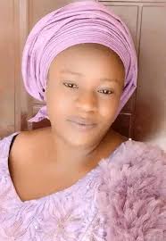 My best clothes that year 🤭😅 Adegold Adegold see Ambassador that year  nah😅