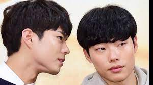 I love them so much they break me every time!!! Ryu Jun Yeol And Park Bo Gum Cutest Couple Youtube