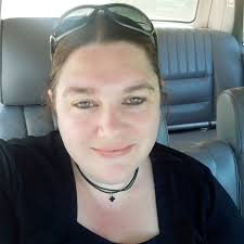 YA romantic fantasy/sci-fi book recommendations