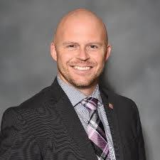 Kendra Spence's Instagram, Twitter & Facebook