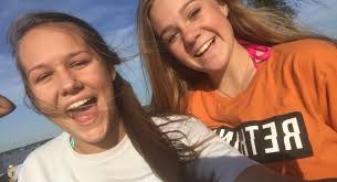 Kylie Costanzo (@KylieCostanzo)