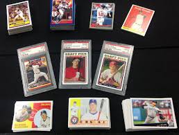 The most common baseball card bulk material is glass. Selling Modern Baseball Cards 1980s Present Day