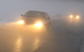 Laut § 17 der stvo darf diese nur angeschaltet werden, wenn die sicht bei nebel unter 50 metern liegt. Tuv Sud Sicher Durch Den Nebel Navigieren Autohaus De