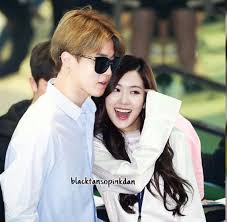 Although he wants to seem manly, he's actually a cutie. Jimin Trying To Control Hyper Rose At Airport