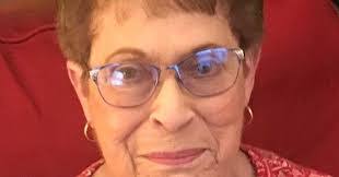 Dianne Wyant's Instagram, Twitter & Facebook