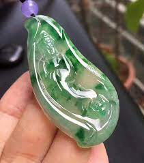 margueritecaicai 随形观音牌 料子水润起胶 飘辣绿花 漂亮 性价比高 推荐 裸石 51 1 25 1 5 批发价 25800rmb jadeite jade jewelry jewellry gem jade jewelry jade jadeite