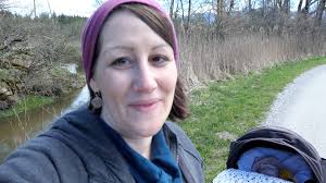 Ergänzend zum vorangehenden Beitrag folgt nun, wie angekündigt, das sehr  sympathische Geleitwort von Mag. Dr. Robert Kindig, der die Klasse 3C des  BRG Petersgasse (Graz) so wunderbar zum Projekt „Der virtuelle  Taschen-Knigge"