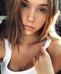 Alexis Ren Instagram Model Photos It Girl Success